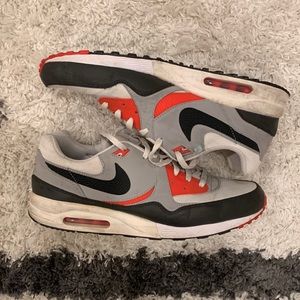 Nike air max light size 12